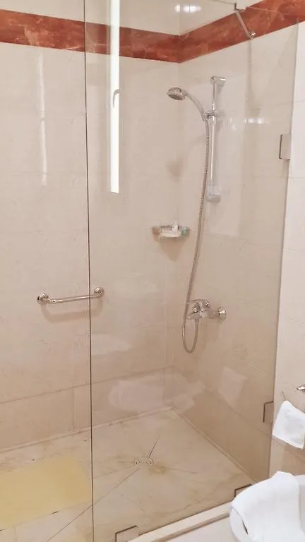 Liqaa Hotel Beirut