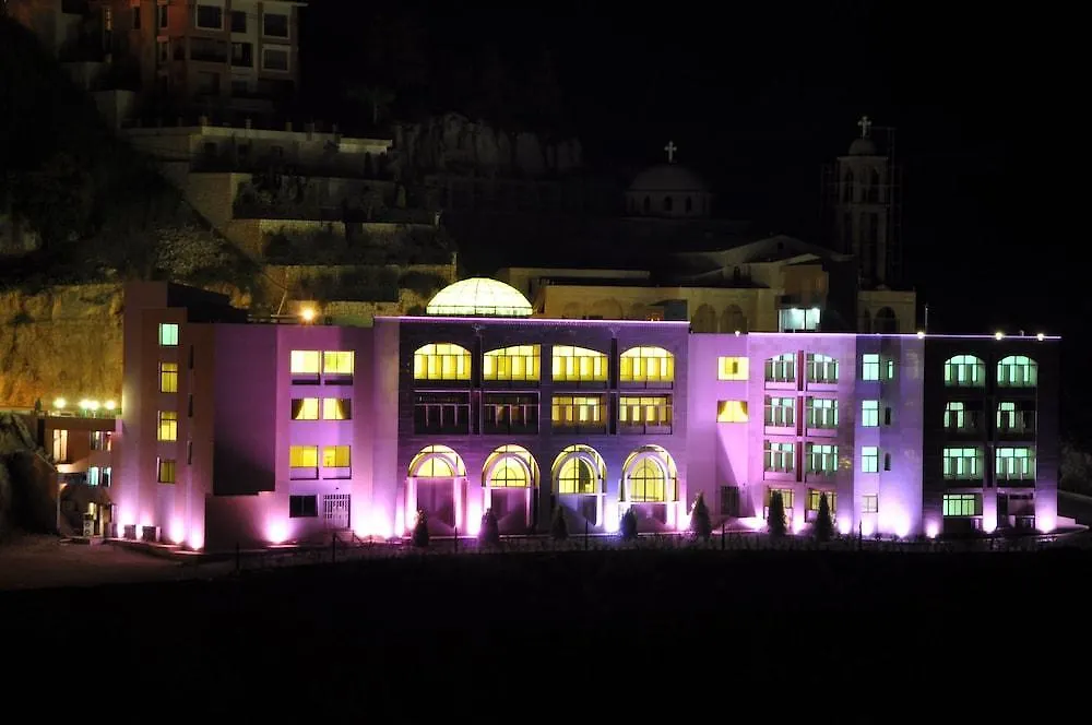 Liqaa Hotel Бейрут
