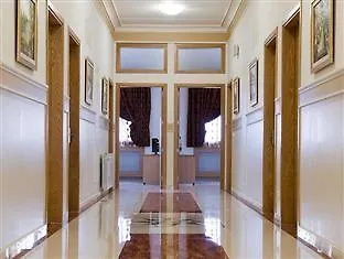 Liqaa Hotel Бейрут