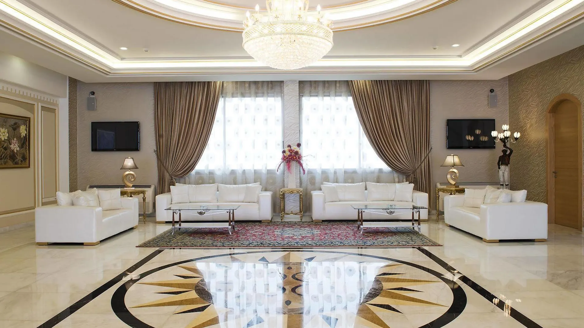 Liqaa Hotel Бейрут